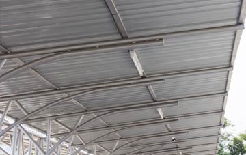 installing Isauld metal roofing