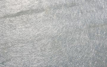 Isauld laminate fibreglass or shingles?